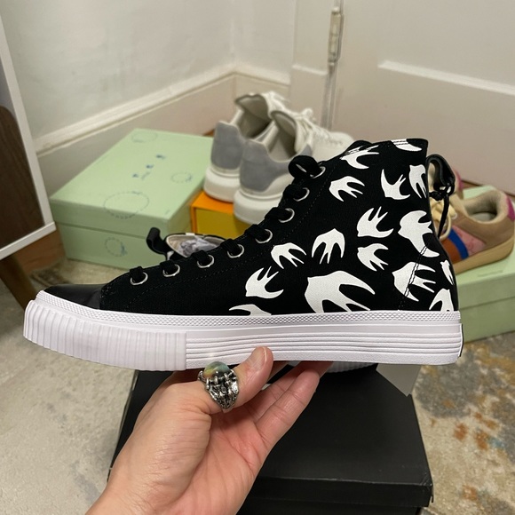 NIB Men’s Sz 7 (Euro Sz 40) Alexander McQueen MCQ High-top Sneakers Black/White - Picture 11 of 17